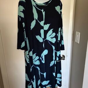 Elegant Black and Blue Leaf Print Dress